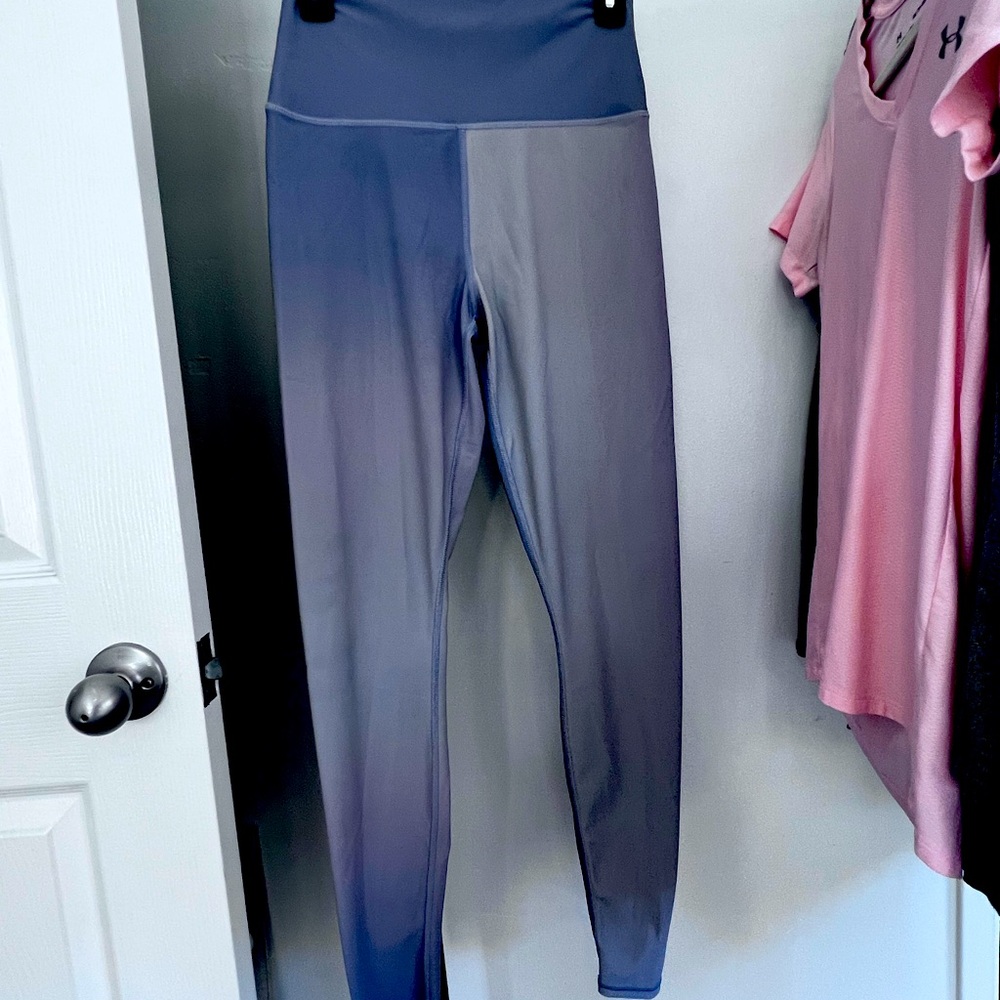 ALO Hombre Blue and Gray High-Waisted Leggings